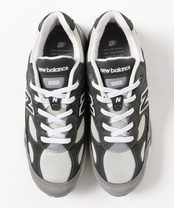 大人の足元に】普遍の名作。〈New Balance〉間違いない「1300」＆「992