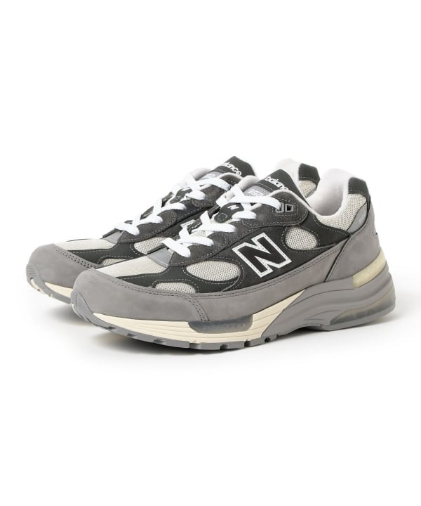 大人の足元に】普遍の名作。〈New Balance〉間違いない「1300」＆「992
