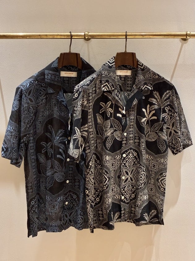 OFFICINA36〉洗練された大人のパームツリー柄シャツは、今シーズンから