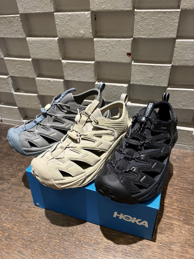 HOKA】人気マウンテンサンダル「HOPARA」の魅力とは？街でもアウトドア