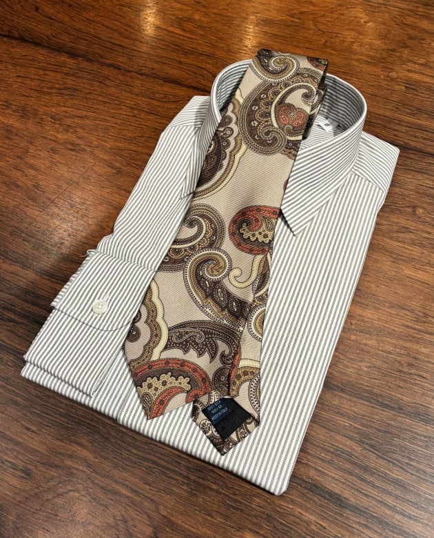 新入荷〈FRANCO BASSI〉プリント ペイズリー柄 ネクタイのご紹介です