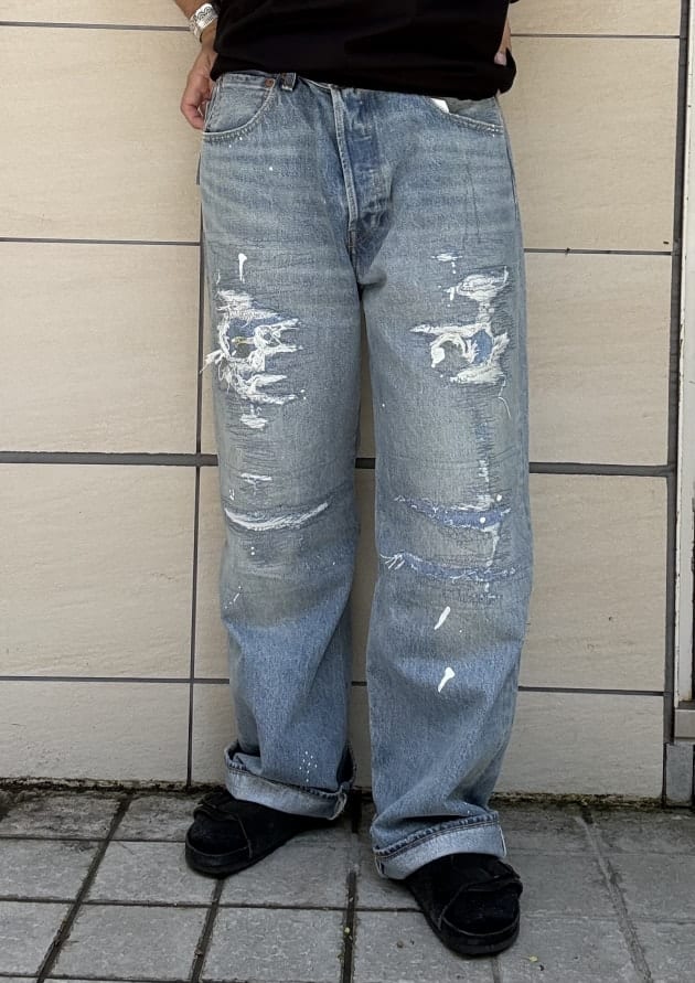 Levi's×BEAMS限定「501Loose」発売！クラッシュ&リペア加工が魅力の1本