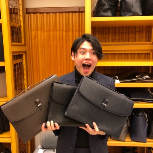 PELLE MORBIDA クラッチバッグ