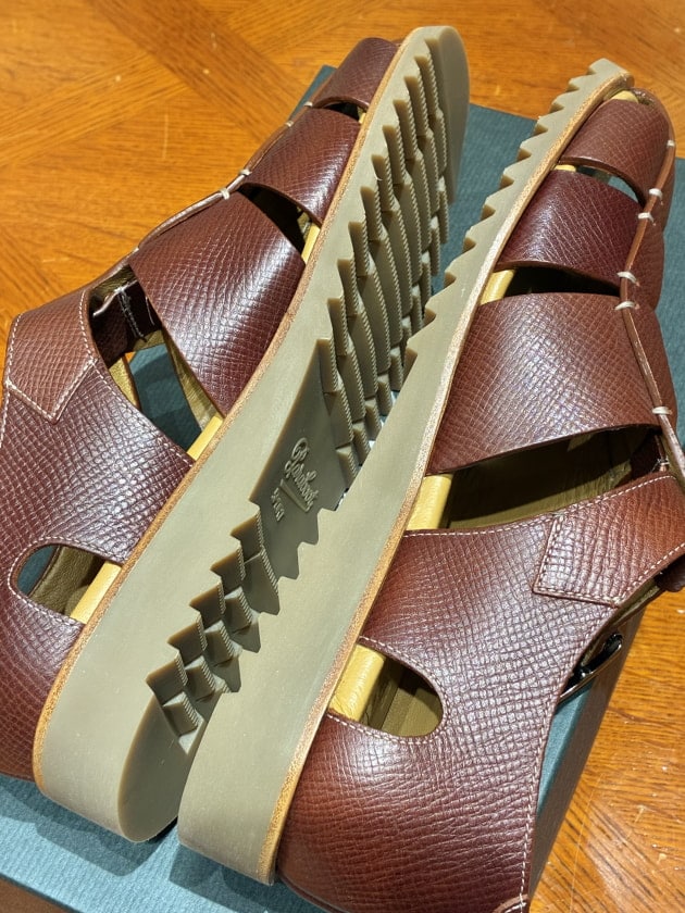 Paraboot〉見た目を裏切る、極上の柔らかさを感じられる別注のグルカ