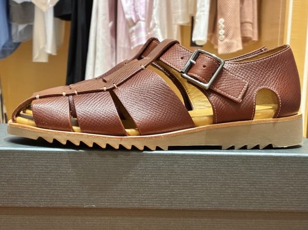 Paraboot〉見た目を裏切る、極上の柔らかさを感じられる別注のグルカ