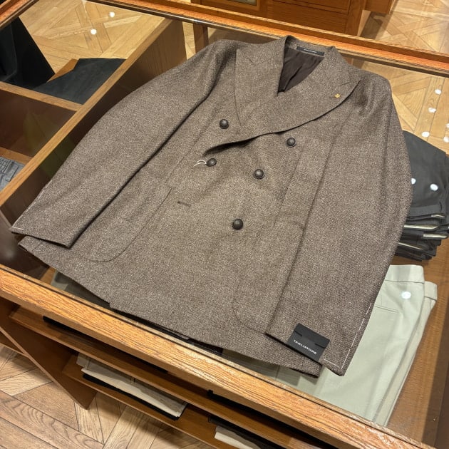 TAGLIATORE】秋冬のダブルブレストのブレザーが入荷｜ビームス ハウス