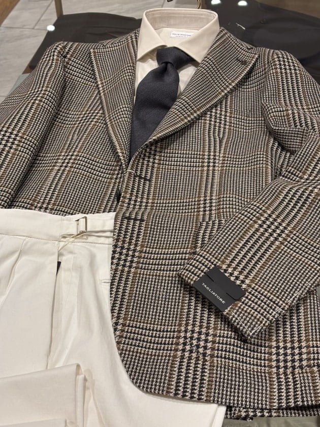 新入荷】2026年秋冬＜TAGLIATORE（タリアトーレ）＞チェック柄JACKET