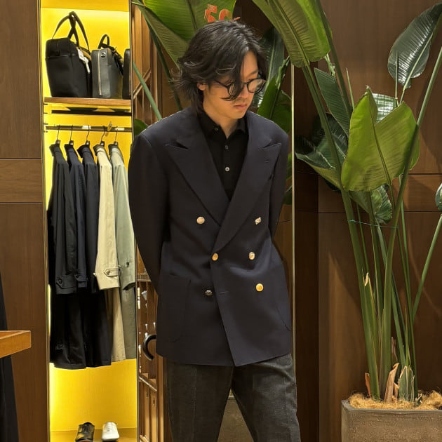秋冬新作】今季気になる紺ブレ2選。BEAMS F 50周年モデルとLARDINI