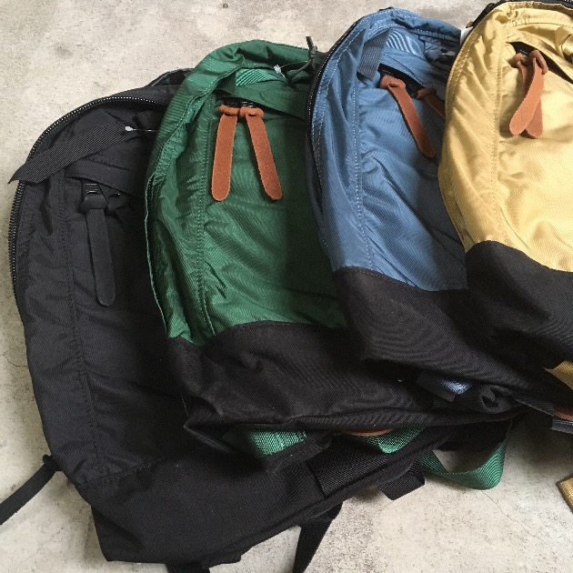 GREGORY×BEAMS PLUS 別注 DAYPACK 1977 ベージュ