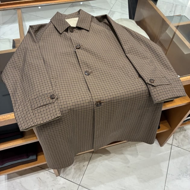 MACKINTOSH】リバーシブルコートと新型のデニムコートが入荷｜ビームス
