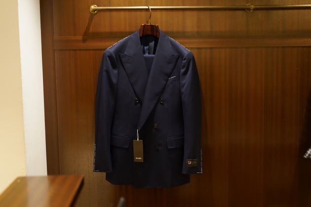 ✨美品・シルク✨ビームスエフ　ダブル　スーツ　セットアップ　ストライプ　ネイビー BEAMS F＞めっちゃ人気のやつ｜小林 俊｜BEAMS