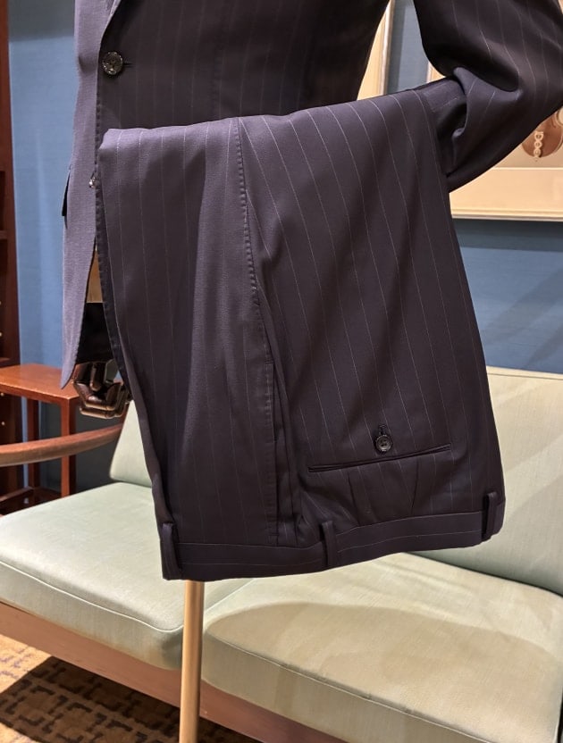新入荷〈Brilla per il gusto〉オリジナル スーツのご紹介です