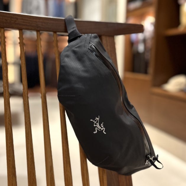 ARC'TERYX グランビル クロスボディバッグ アークテリクス BEAMS ARC'TERYX(アークテリクス)】入荷しては完売を繰り返す大人気モデルを