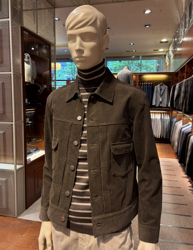 新入荷〈Jeanik〉コーデュロイ ブルゾンのご紹介です。