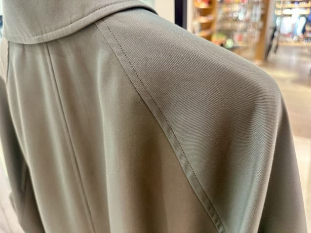 BEAMS F（ビームスF）＞定番バルマカーンコートに絶妙な生地で
