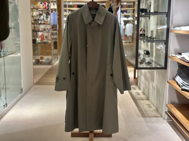 BEAMS F（ビームスF）＞定番バルマカーンコートに絶妙な生地で