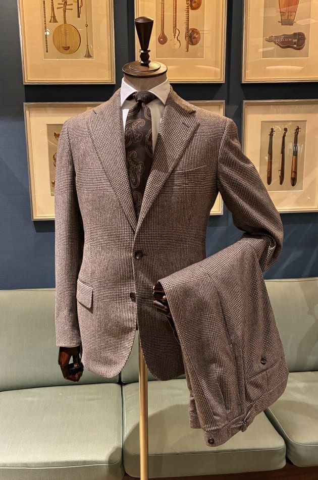 新入荷〈STILE LATINO〉スーツのご紹介です。