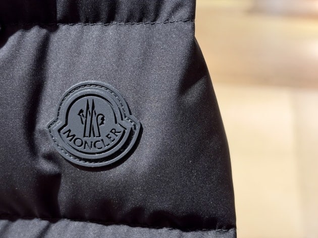 ＜MONCLER(モンクレール)＞ARAJOKI...軽くてあったかい...1着