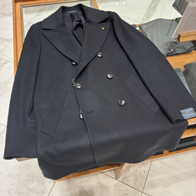 【＊1/25迄出品・御値引　美品／2025AW】hevo BEAMS別注 LATOTRE. hevo】オンオフで使える秋冬のコートが入荷｜ビームス ハウス
