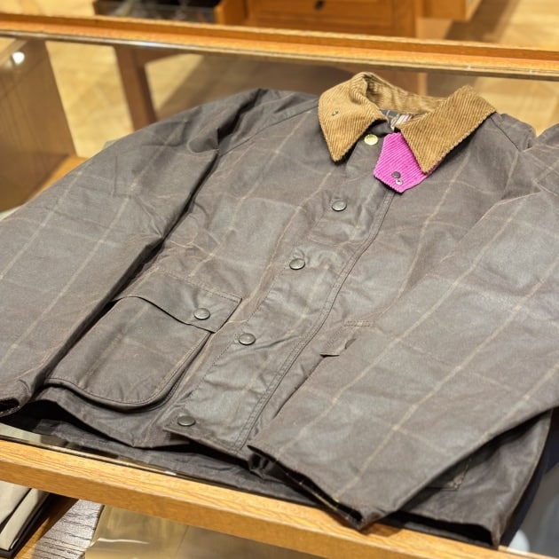 Paul Smith loves Barbour】英国ブランドが魅せる、遊び心溢れる特別な