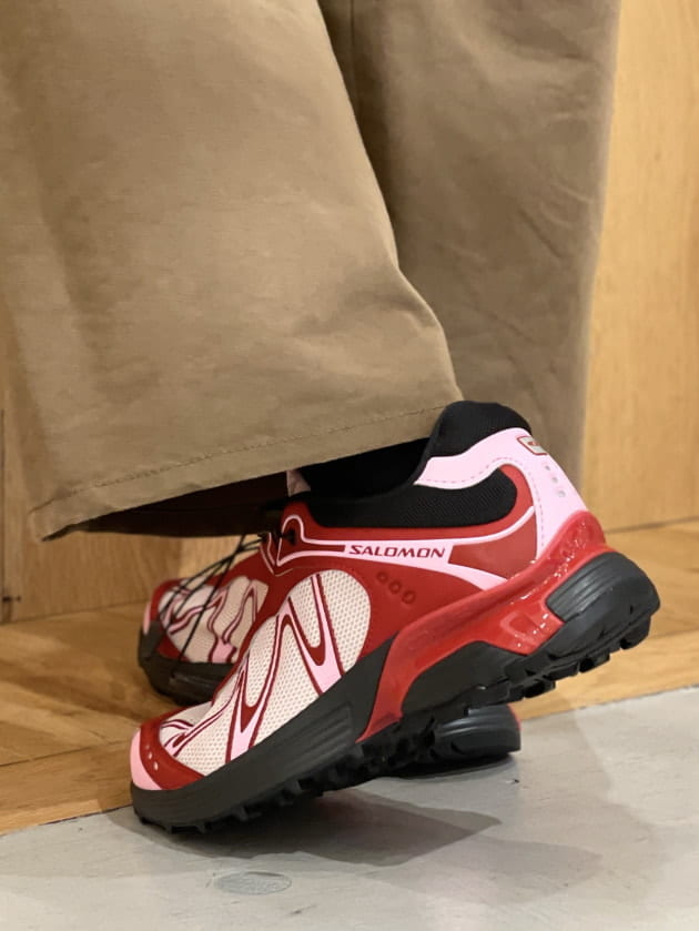 10/3発売】SALOMON × Ray BEAMS 初の別注！「XT-WHISPER CHERRY」をご