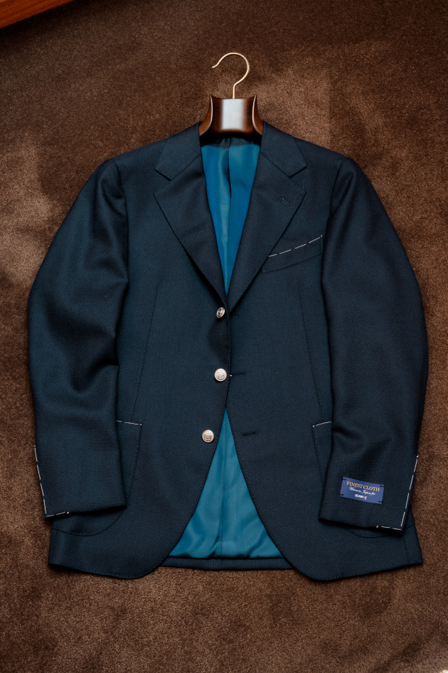 BEAMS F テーラードジャケット ネイビー 今年のネイビージャケットは最初からブレザーなんです。＜BEAMS F