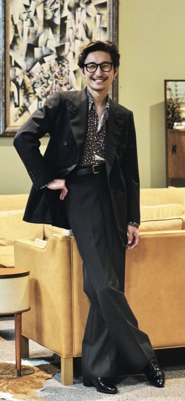 【BEAMS】ブラウン フォーマルスーツ 150㎝　ビームス Brilla per il gusto〉洗練された大人の男性へ贈る、スタッフ阿由葉