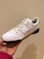 話題のスニーカー千葉にも入荷！