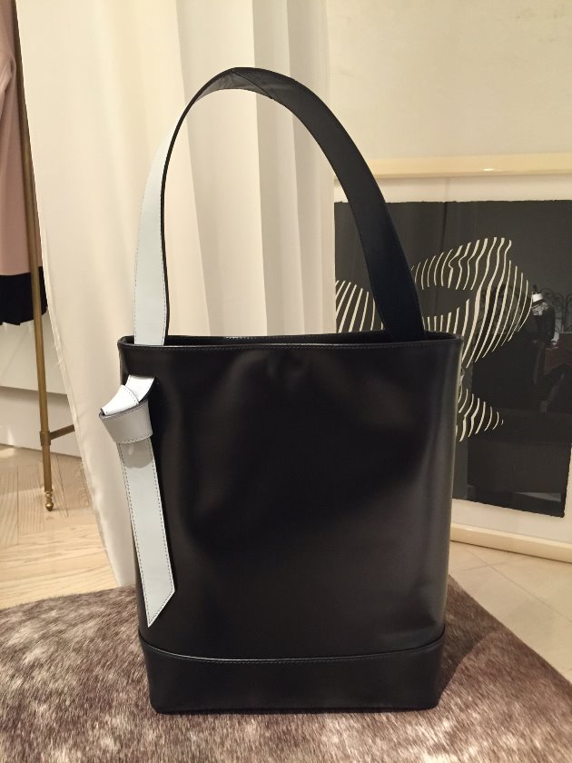 1handle Shlouder Bag