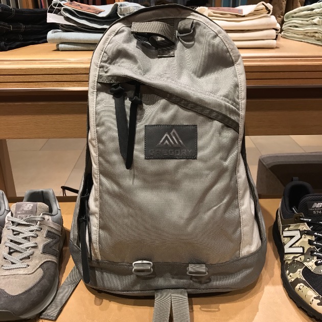 NEW BALANCE×GREGORY×BEAMS PLUS別注コレクションがいよいよ本日発売！｜ビームス 梅田｜BEAMS