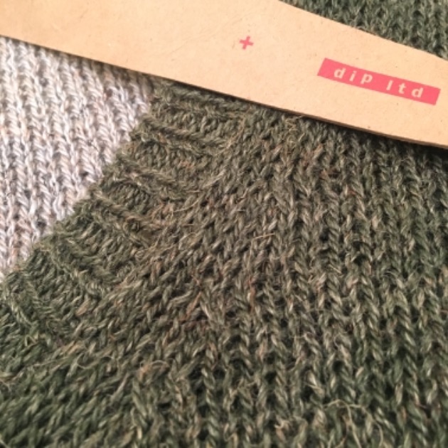 dipのニットベスト｜ビームス プラス 丸の内｜BEAMS