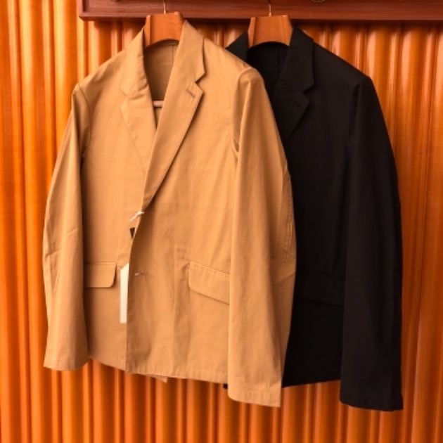 CASUAL SUIT