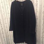 上品なファー付ノーカラーコート