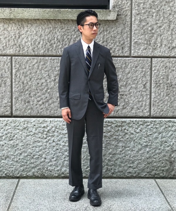 GREY WOOL TROUSERS｜ビームス プラス 有楽町｜BEAMS