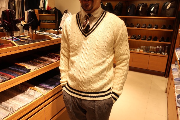 MORGANO】 BEAMS ウールVネックチルデンニットB550231227 - ニット