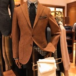 テーブル横の彼