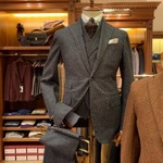 テーブル上の彼