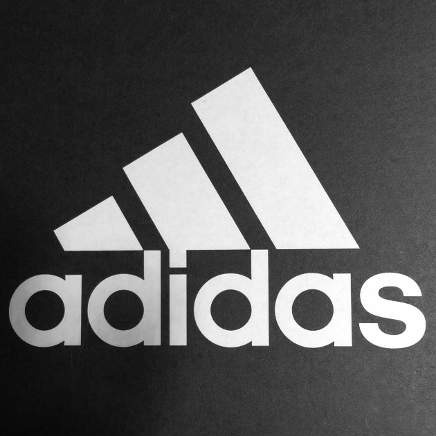 adidas（アディダス）