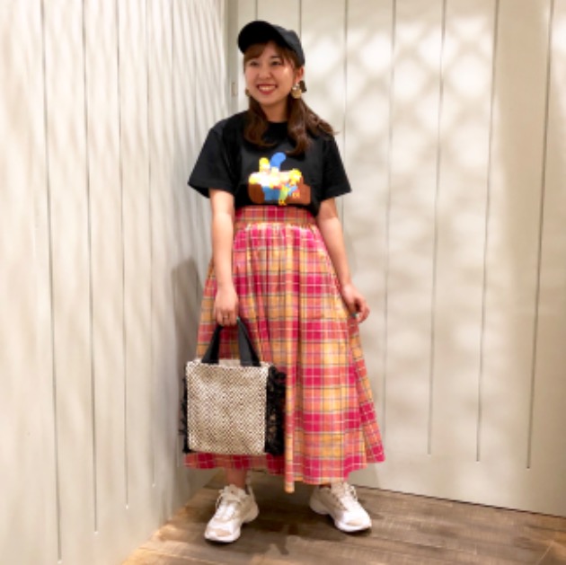 プリントTシャツ×ボリュームスカート｜ビームス 立川｜BEAMS