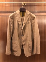 Recommended suits for summer.