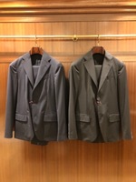Recommended suits for summer. ②