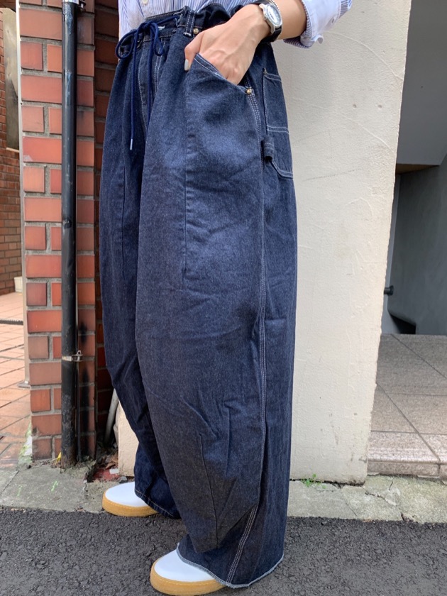 ボトムを作り続け40年 Needles × BEAMS BOY 別注デニムヒザデルパンツ