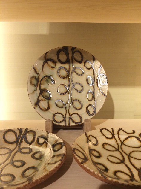 生畑皿山窯 入荷しました