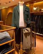 カジュアルコーナーの彼