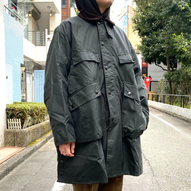 やフロント Barbour Barbour トラベラーコート38 ODの通販 by