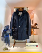 階段上ディスプレイ