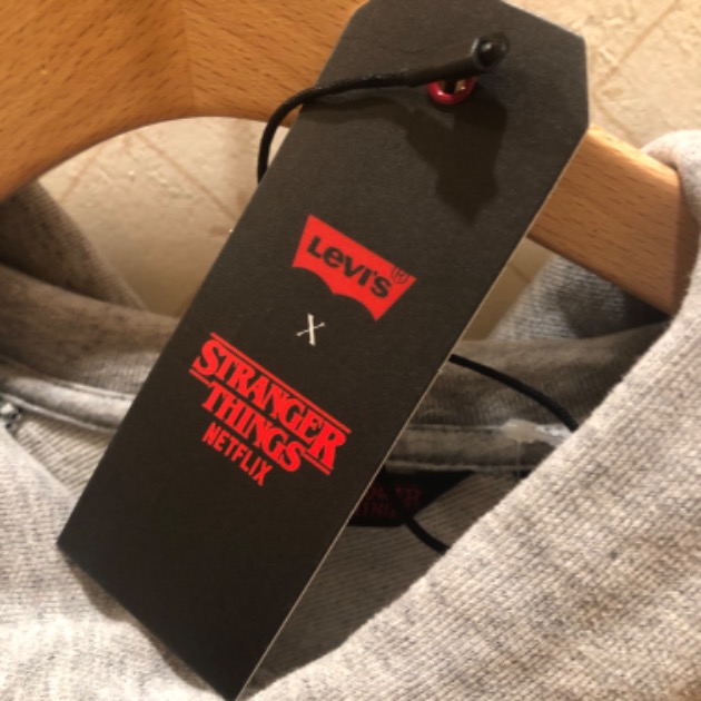 Levi'sスウェットパーカー①