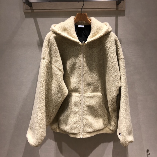 Champion × BEAMS＞｜ビームス ストリート 横浜｜BEAMS