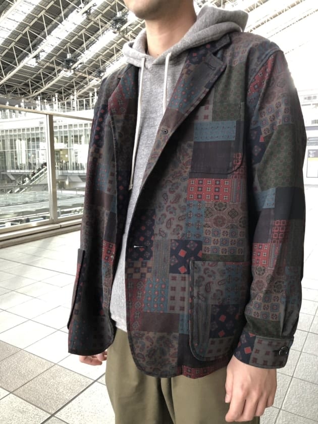 美品✨BEAMS PLUS カフプリントジャケット セットアップ クラシカルでスポーティーな4つボタンジャケット。|ビームス