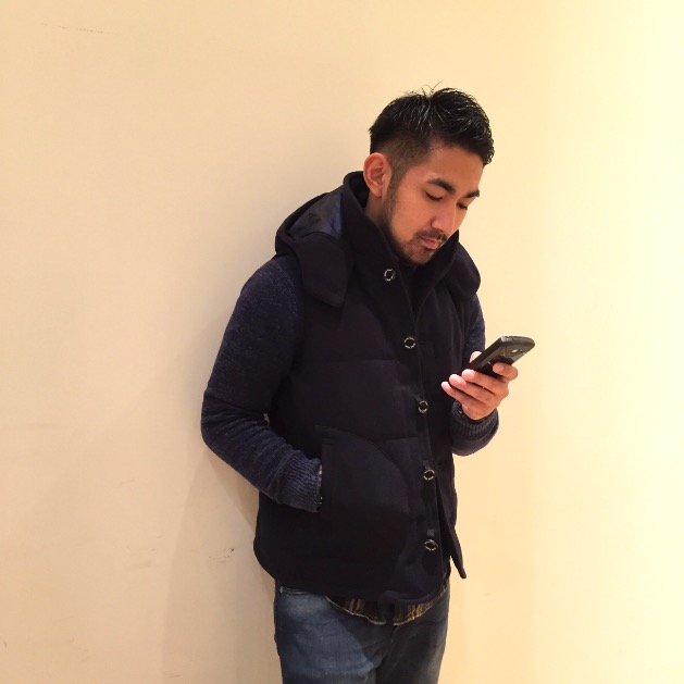今にピッタリ！フード付ベスト